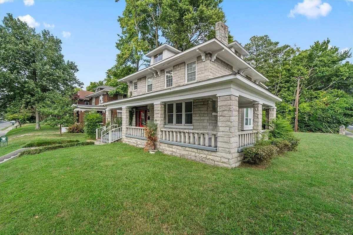 3 bed, 3.5 bath, $2,250 — Photo 3