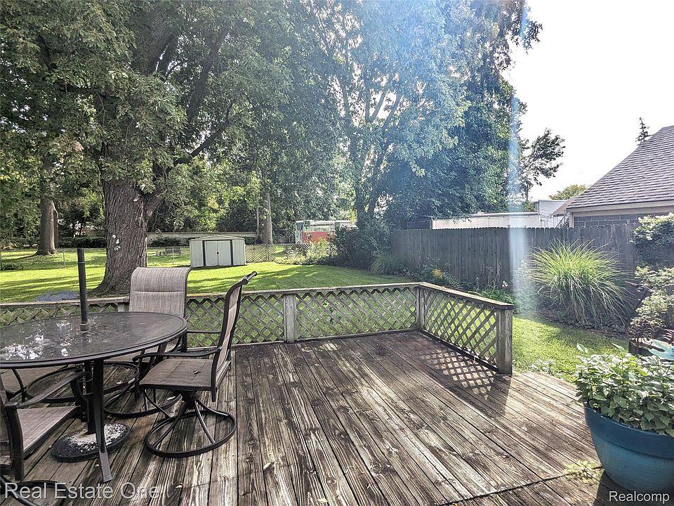 23106 Cunningham Ave, photo 21