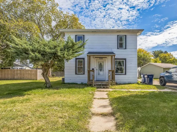 1032 Milton Ave, Janesville, WI 53545