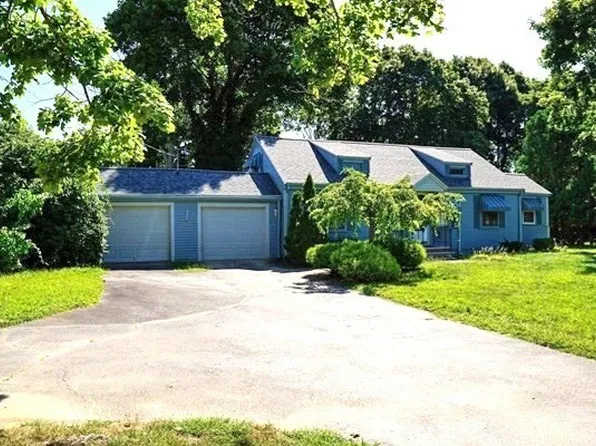 142 Main St, Lakeville, MA 02347