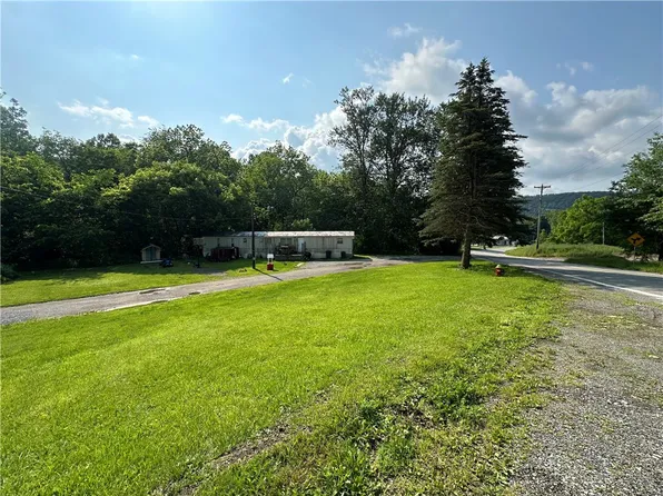20 Engle Rd, Industry, PA 15052