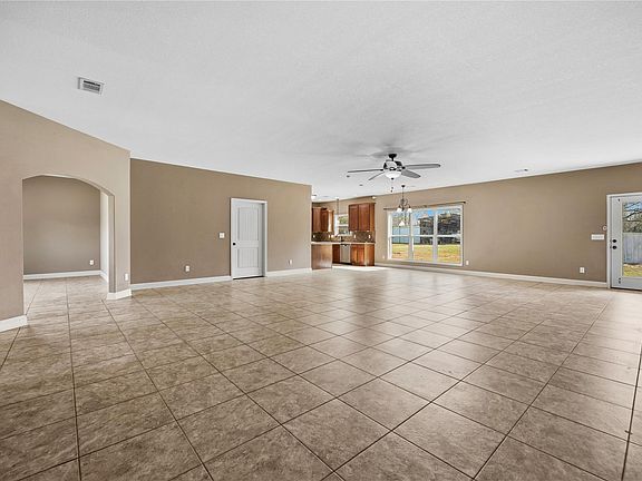 3rd image of 14620 Lyric Rd