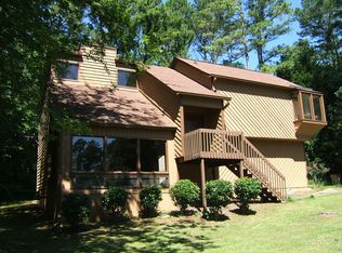 300 New Crossing Trl W, Kennesaw, GA 30144