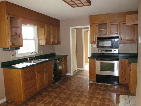 4th image of 113 Lantern Ln
