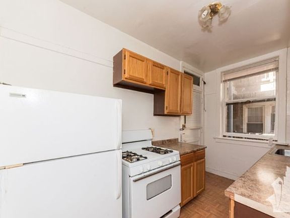5th image of 6653 N Newgard Ave #2