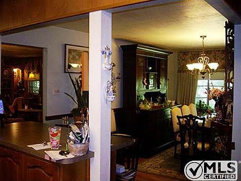 2nd image of 1012 Tanglewood Dr