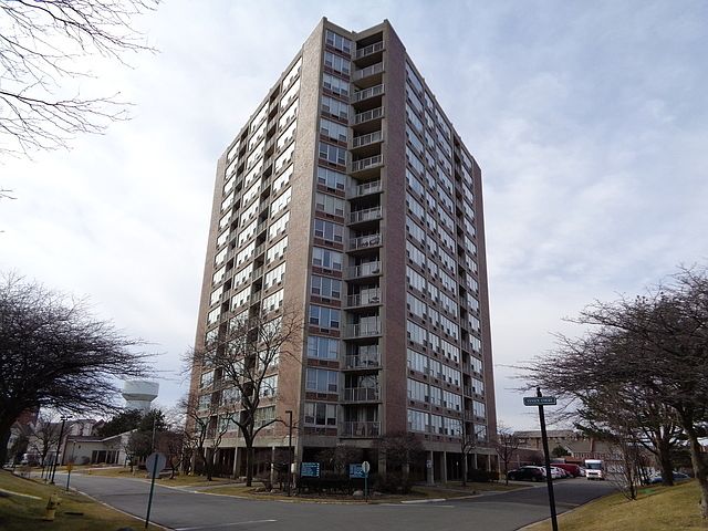 1st image of 3925 Triumvera Dr APT 7G