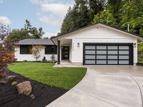 740 Pebble Beach Ct, Lake Oswego, OR 97034