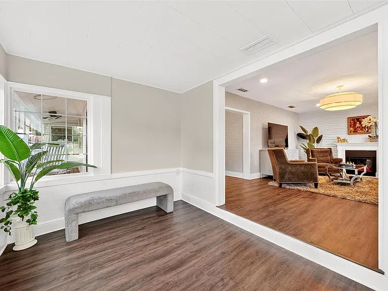 1099 Grove Ave — Photo 31
