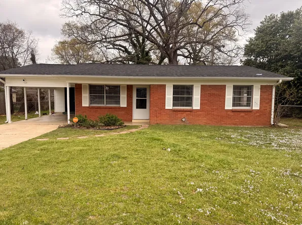 13 Wisteria Dr, Texarkana, TX 75503