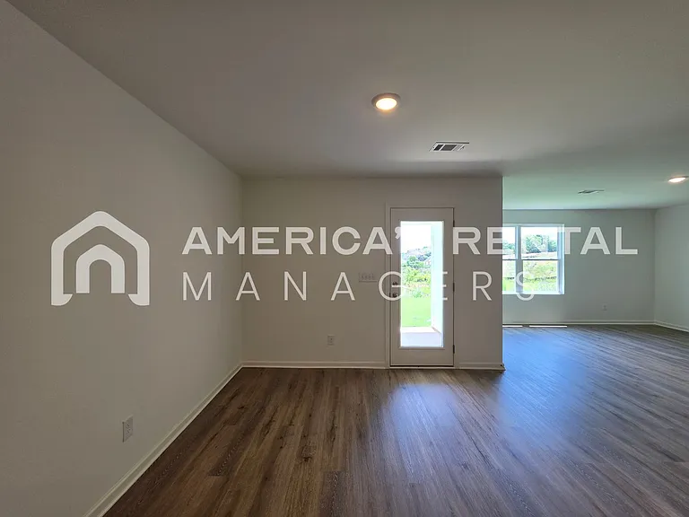 9278 Parkway Gardens Loop — Photo 32