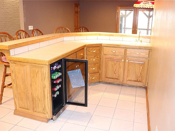 4th image of 1411 Twin Lakes Dr