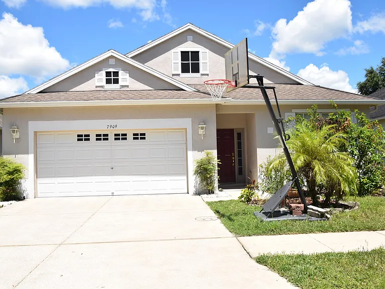 7909 Terrace Ridge Dr — Photo 1