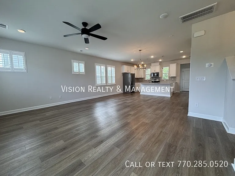 141 Winding River Dr — Photo 30