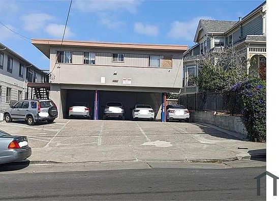1st image of 1843 8th Ave #1