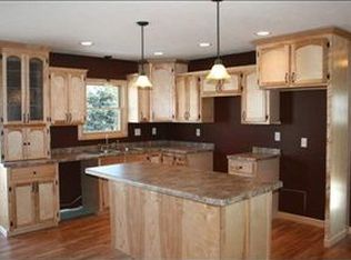 1370 E 12th St, Des Moines, IA 50316
