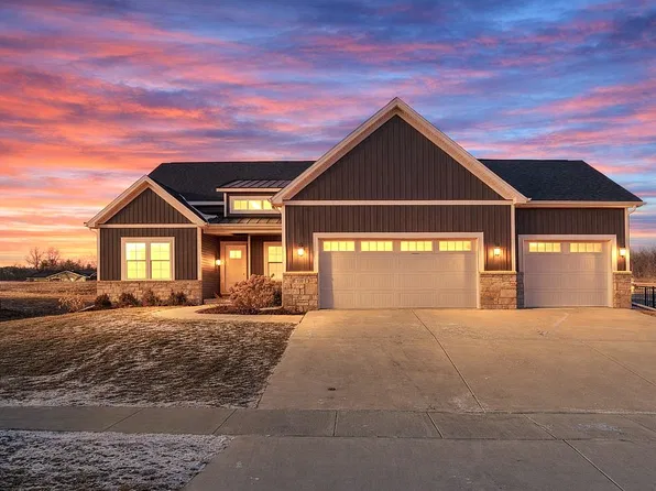 110 Raef Rd, Downs, IL 61736