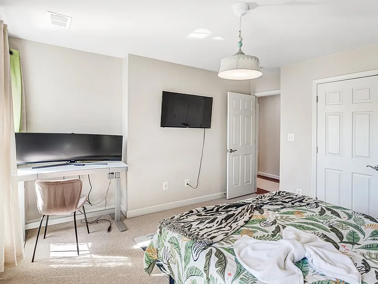 8312 Telegraph Rd — Photo 34