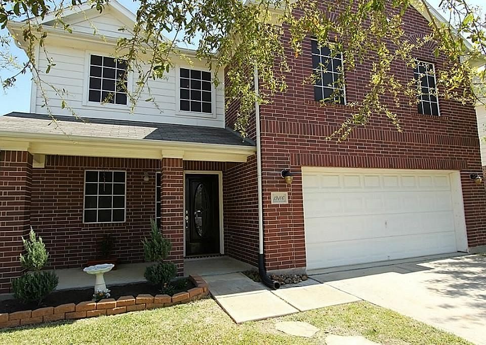 1st image of 19106 Hayden Wood Dr