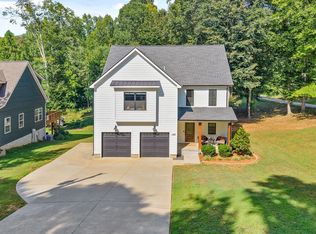 699 Hogan Rd, Clarksville, TN 37043