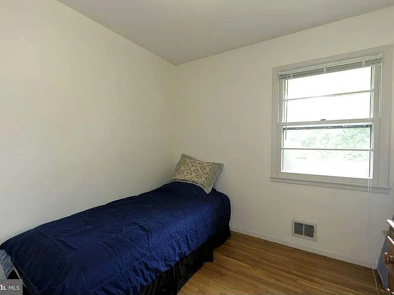 7408 Fairchild Dr — Photo 1