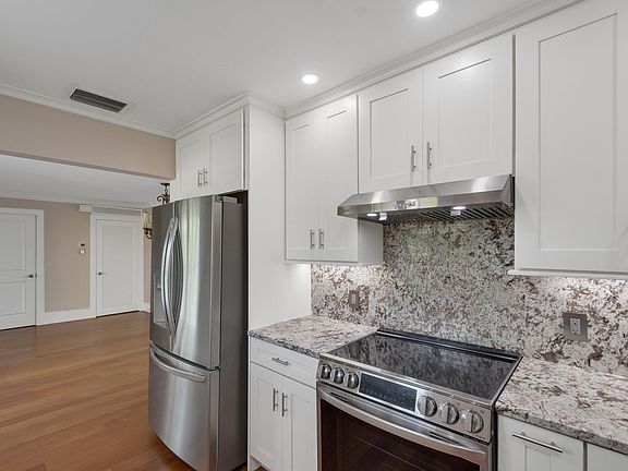 5th image of 624 SW St. Lucie Crescent #206