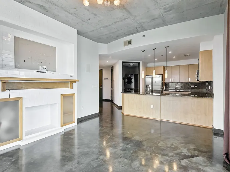 1510 Demonbreun St #702 — Photo 8