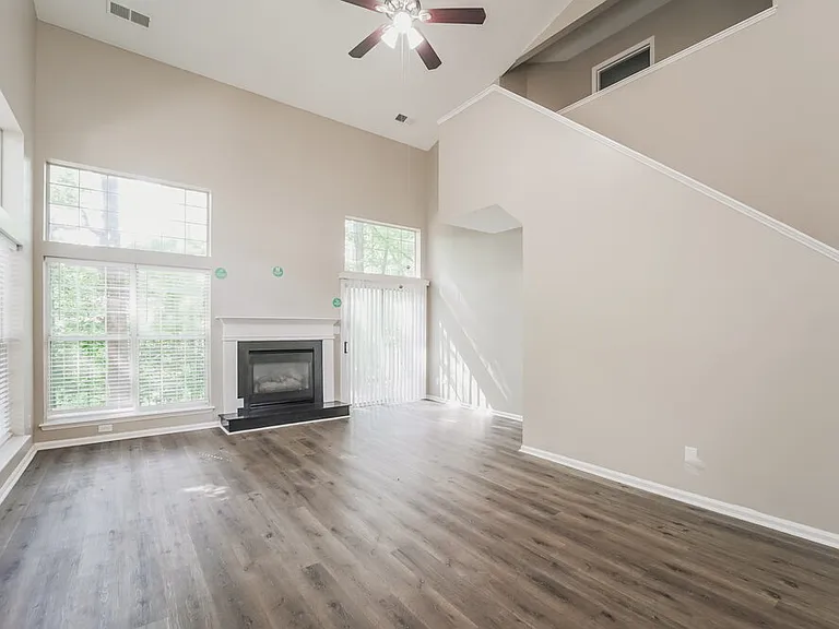 8433 Cullingford Ln — Photo 5