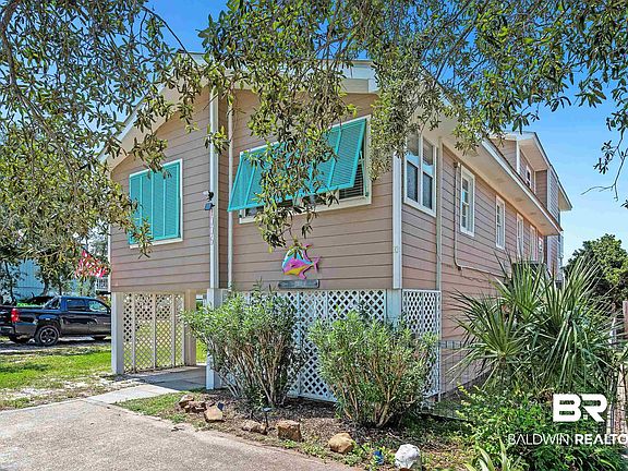 4th image of 1006 W Lagoon Ave