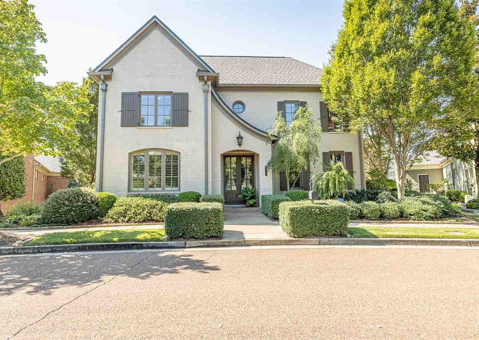 1st image of 9839 Laurel Hollow Cir