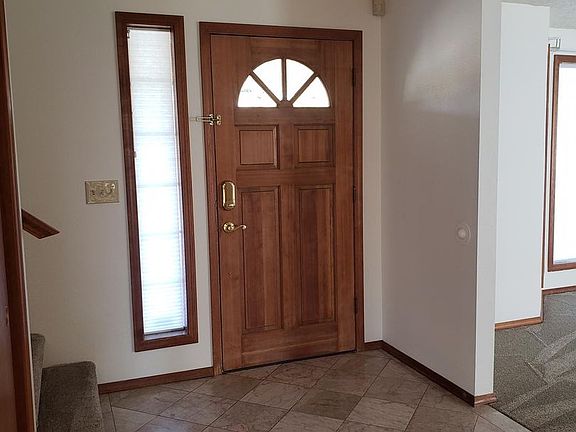 3rd image of 15509 SE Stevenson Dr