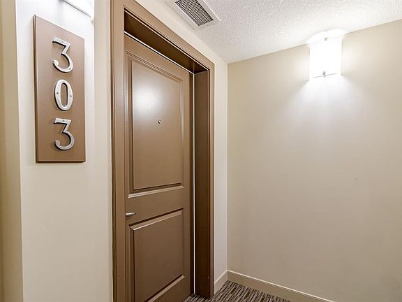 4th image of 1110 S 3rd Ave NW #303