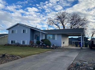 1048 Hemlock Dr, Lewiston, ID 83501