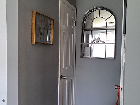 3rd image of 116 Horseshoe Ln