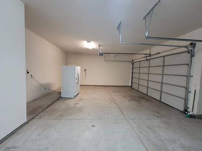 2770 Beach River Dr — Photo 12