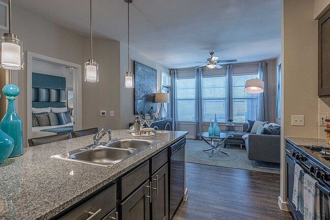 1st image of 13311 Cullen Blvd #Slc2