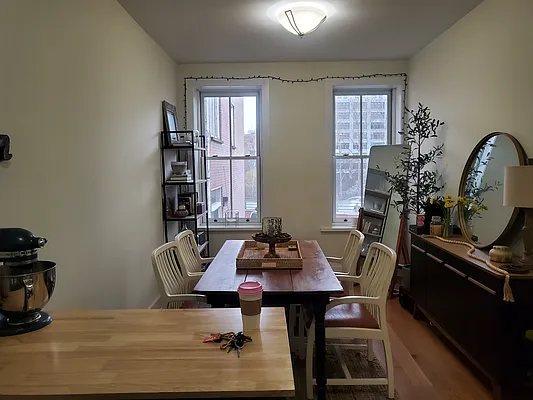 Rented by Frank Valvo Real Estate | media 4