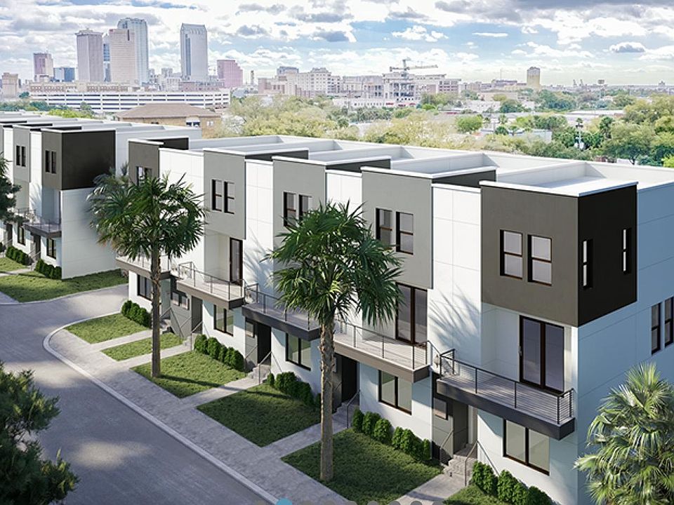 2nd image of 1346 Carmen St #2