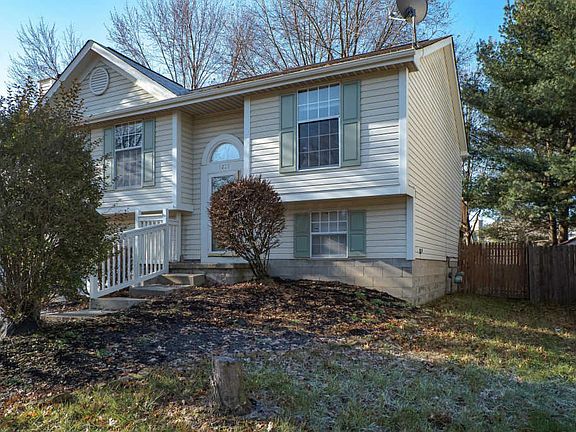 5th image of 3203 Arrowsmith Dr