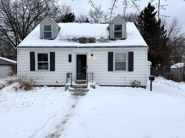 2631 Liberty Rd, Norton Shores, MI 49441