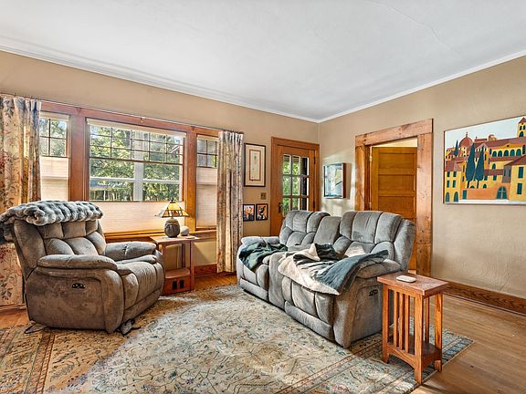 2nd image of 310 Forest Ave
