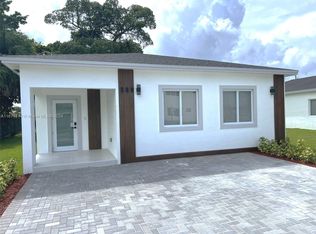 309 NW 10th St, Hallandale, FL 33009