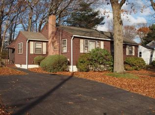 40 Bartlett Rd, Randolph, MA 02368