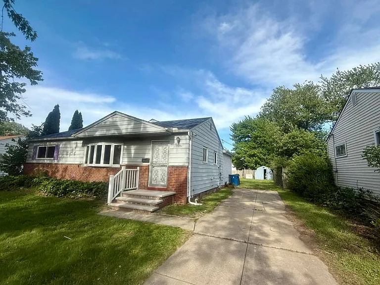 5081 Harmony Ln — Photo 3