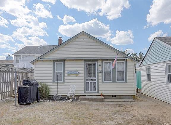 4th image of 22-24 E Kirkland Ave