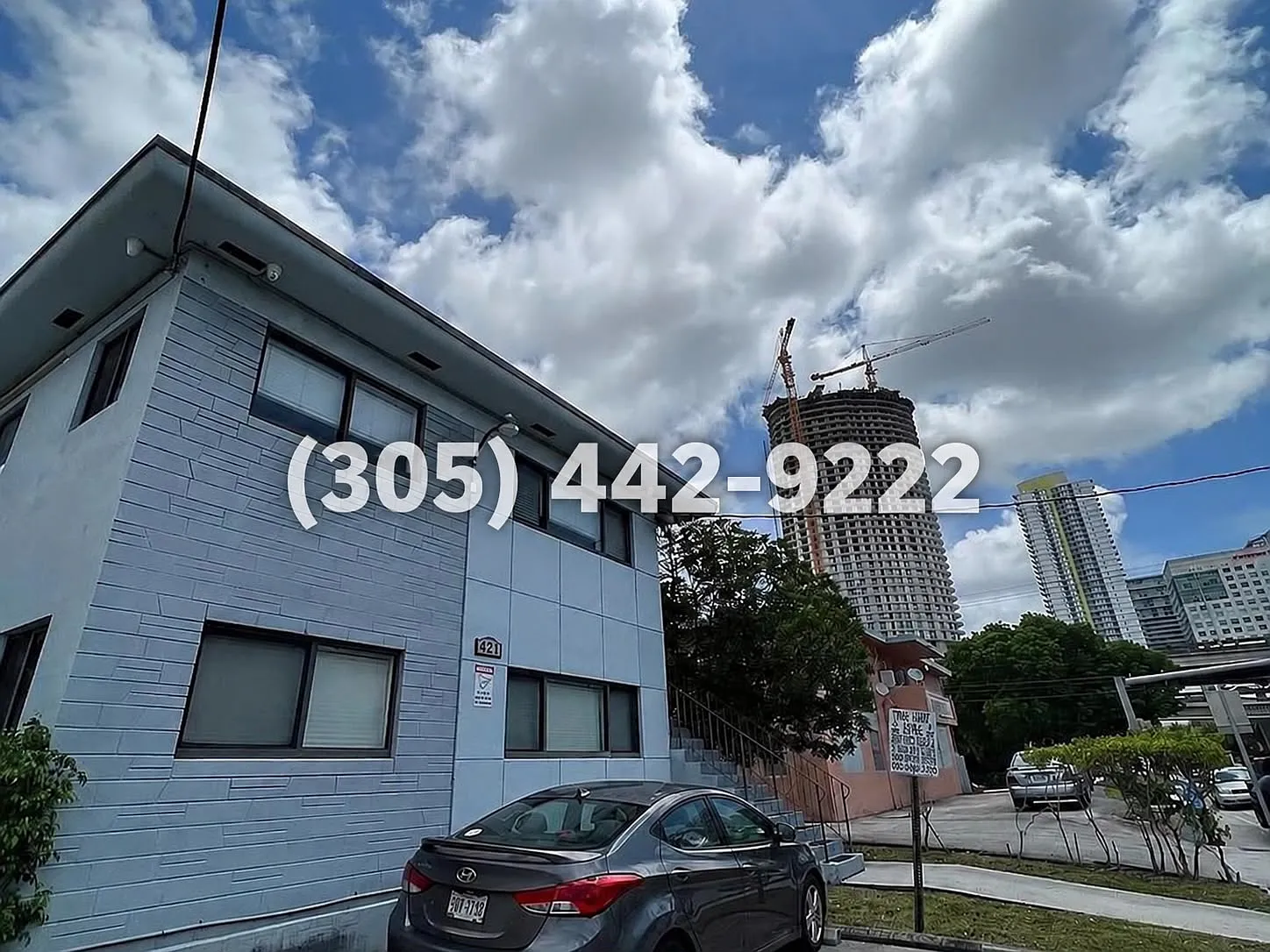 421 SW 6th St — Photo 1
