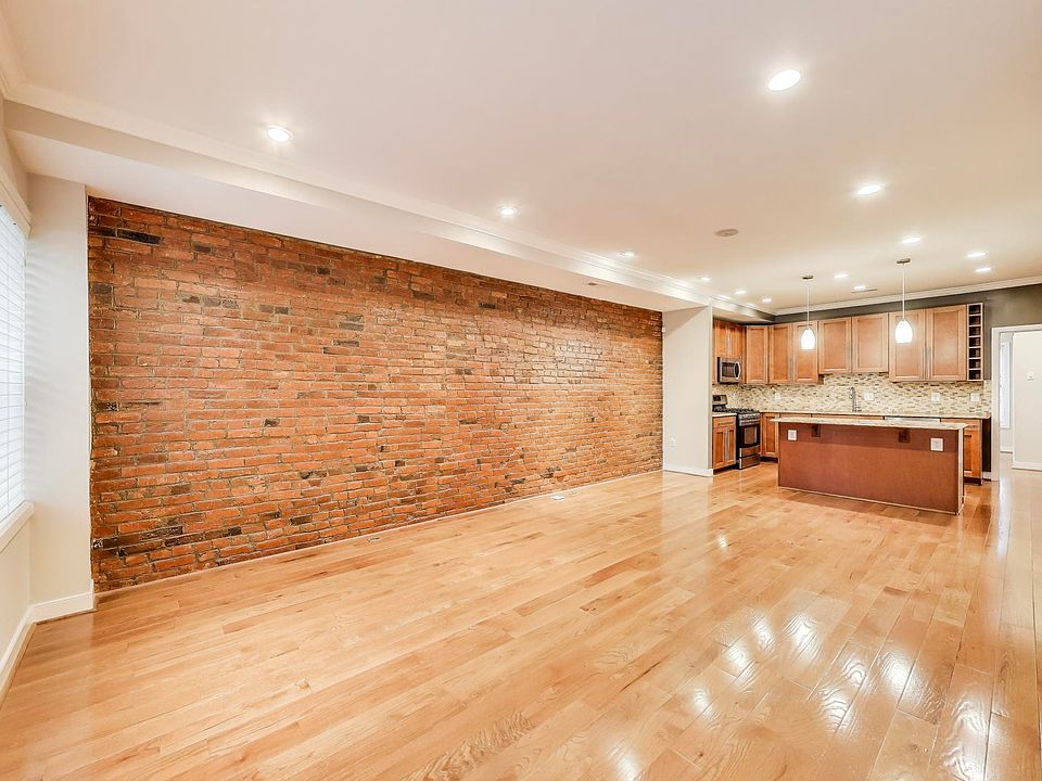 Open living space & Kitchen