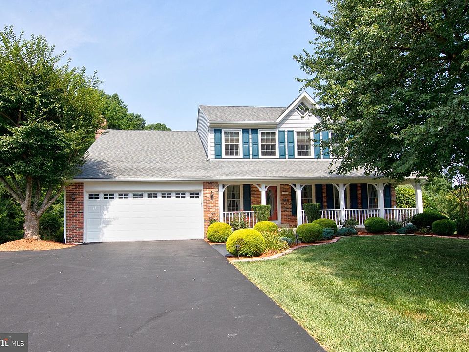 1st image of 210 Rhineforte Dr