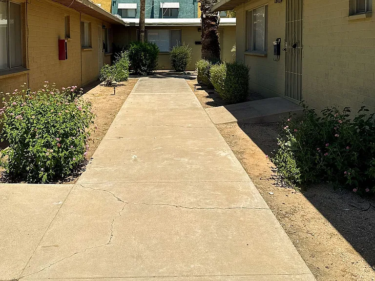 1227 E Drachman St — Photo 26