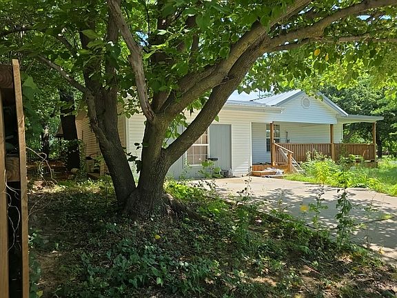 3rd image of 94 Stanolind St